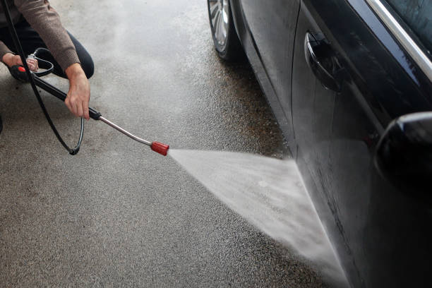 Best Concrete Pressure Washing  in Vinton, IA